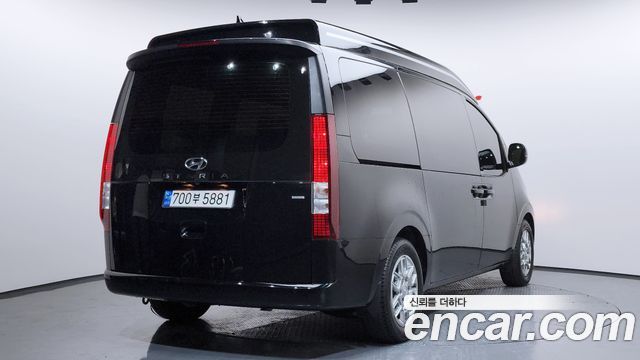 Hyundai Staria из Кореи Encar