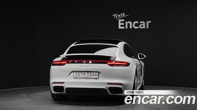 Porsche Panamera 3.0 AWD — пробег 63 605 км — фото 4 из 5