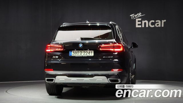 BMW X5 xDrive 30d xLine — пробег 9 270 км — фото 4 из 5