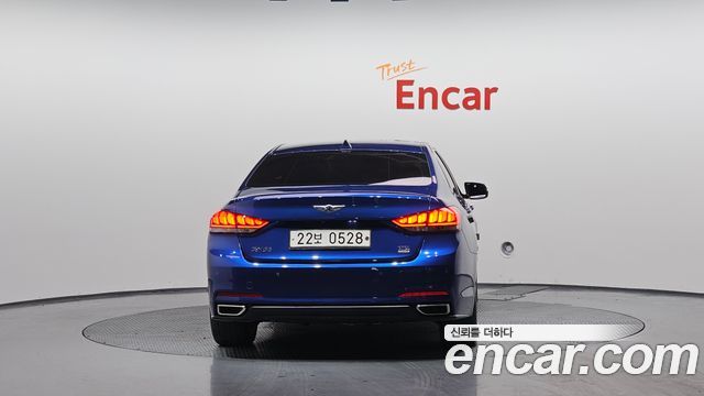 Hyundai Genesis из Кореи Encar