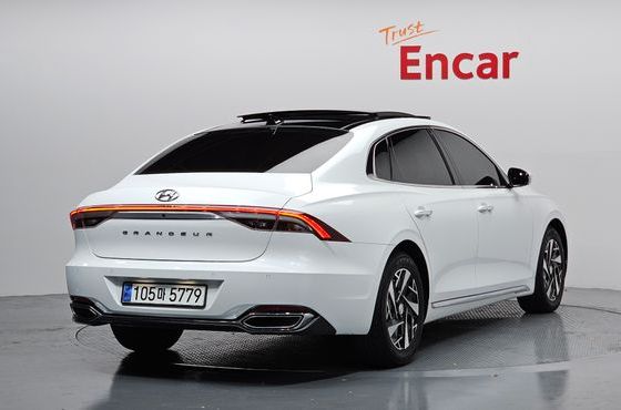 Hyundai Grandeur Premium Choice — пробег 128 489 км — фото 2 из 5