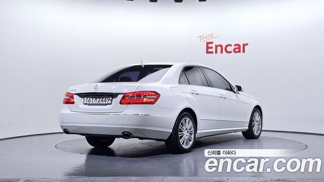 Mercedes-Benz E-Class из Кореи Encar