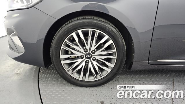 Kia K7 из Кореи Encar