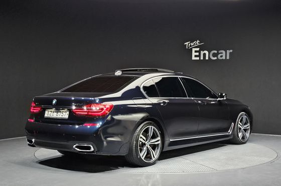 BMW 7-Series 740Li xDrive M Sport Package — пробег 90 045 км — фото 2 из 5