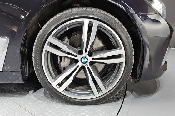 BMW 7-Series 740Li xDrive M Sport Package — пробег 90 045 км — фото 5 из 5