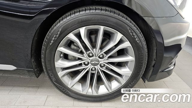 Hyundai Genesis из Кореи Encar