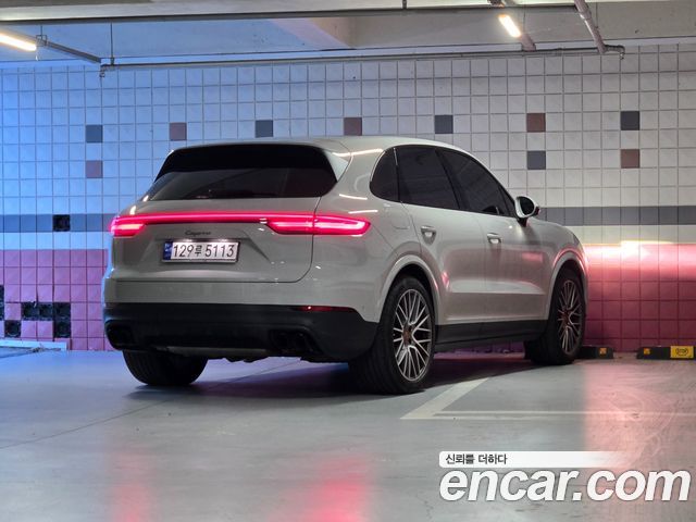 Porsche Cayenne 3.0 PLATINUM EDITION — пробег 18 000 км — фото 3 из 5