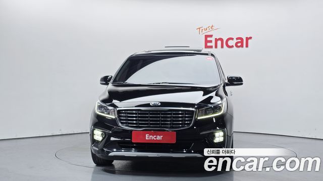 Kia Carnival 9-Seater Luxury — пробег 66 602 км — фото 3 из 5