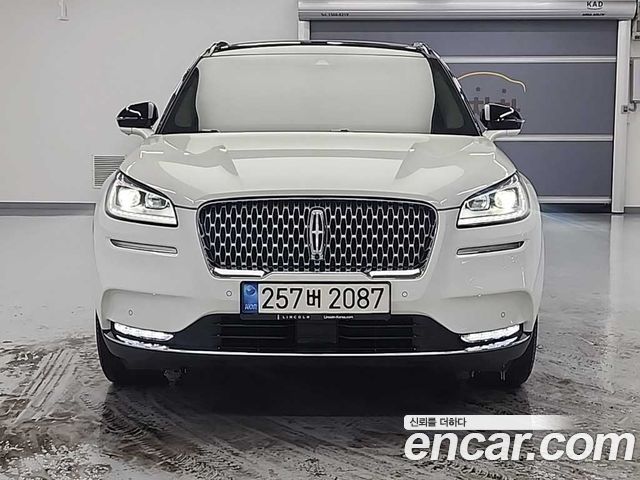 Lincoln Corsair 2.0 Reserve AWD — пробег 65 777 км — фото 3 из 5