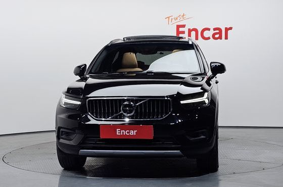 Volvo XC40 B4 Inscription — пробег 38 236 км — фото 3 из 5