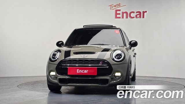 Mini Cooper 5Door Standard 3rd — пробег 43 489 км — фото 3 из 5