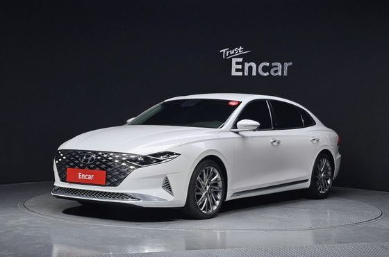 Hyundai Grandeur 2.5 Calligraphy — пробег 60 646 км — фото 1 из 5