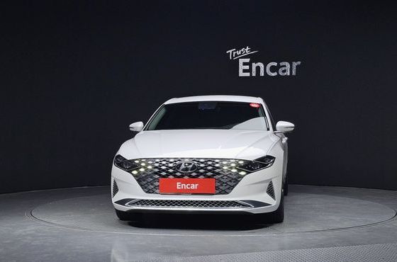 Hyundai Grandeur 2.5 Calligraphy — пробег 60 646 км — фото 3 из 5