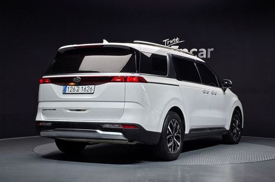 Kia Carnival 9-Seater Noblesse — пробег 55 853 км — фото 2 из 5
