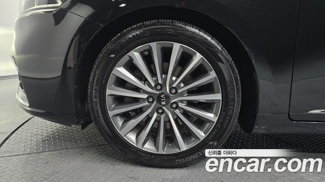 Kia K7 из Кореи Encar