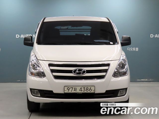 Hyundai Starex 3-Seater VAN CVX Deluxe — пробег 323 971 км — фото 2 из 5