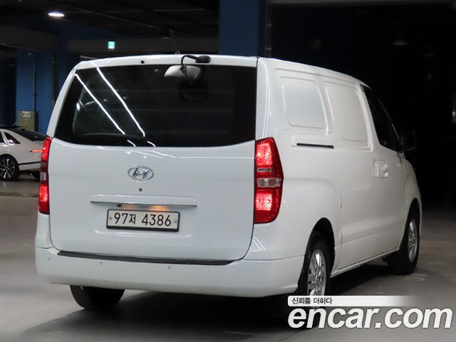 Hyundai Starex 3-Seater VAN CVX Deluxe — пробег 323 971 км — фото 4 из 5