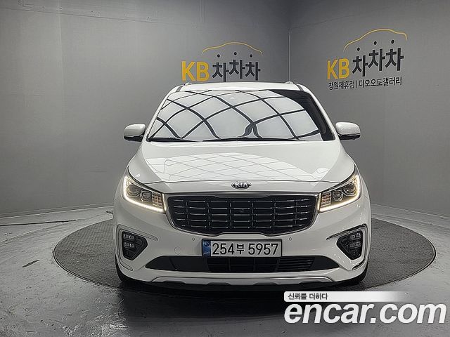 Kia Carnival Gasoline 9-Seater Noblesse Special — пробег 121 965 км — фото 2 из 5