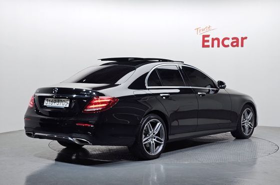 Mercedes-Benz E-Class E300 4MATIC AMG Line — пробег 16 653 км — фото 2 из 5