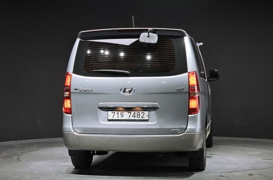 Hyundai Starex 4WD 12-Seater Wagon Modern Special — пробег 188 568 км — фото 4 из 5