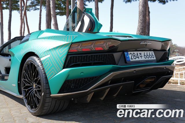 Lamborghini Aventador из Кореи Encar
