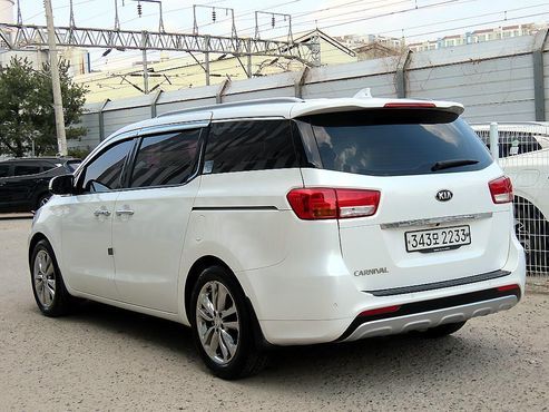 Kia Carnival 9-seater Noblesse — пробег 162 500 км — фото 3 из 5