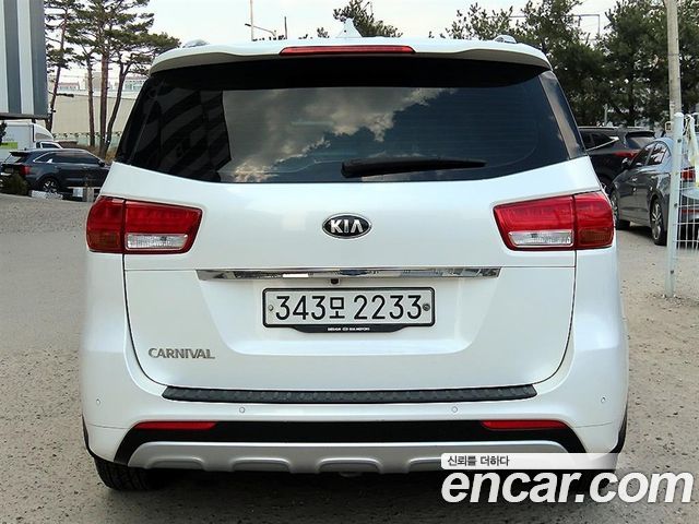 Kia Carnival из Кореи Encar