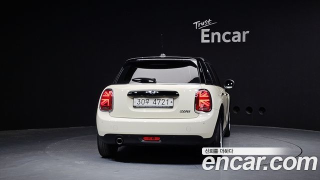 Mini Cooper из Кореи Encar