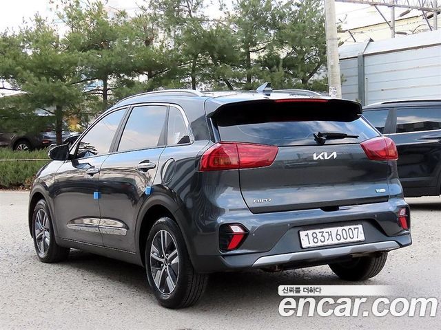 Kia Niro 1.6 HEV Prestige — пробег 115 089 км — фото 3 из 5