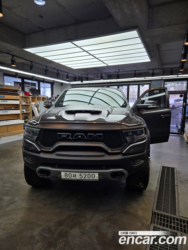 Dodge Ram Pick Up 6.2 — пробег 29 000 км — фото 3 из 5