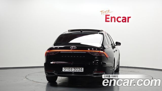 Hyundai Grandeur из Кореи Encar