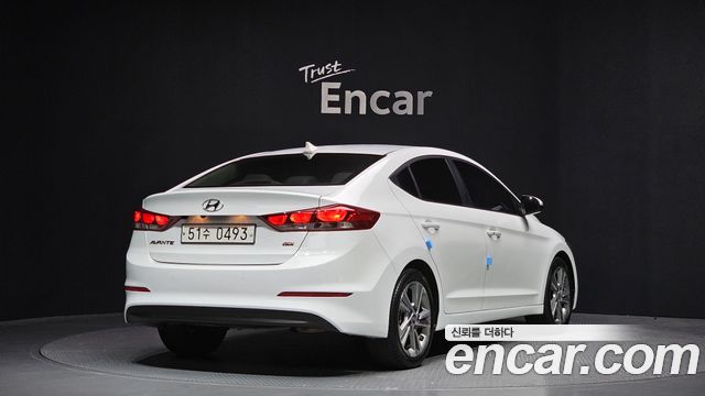Hyundai AVANTE из Кореи Encar
