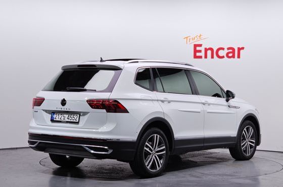 Volkswagen Tiguan 2.0 TSI Prestige — пробег 33 080 км — фото 2 из 5