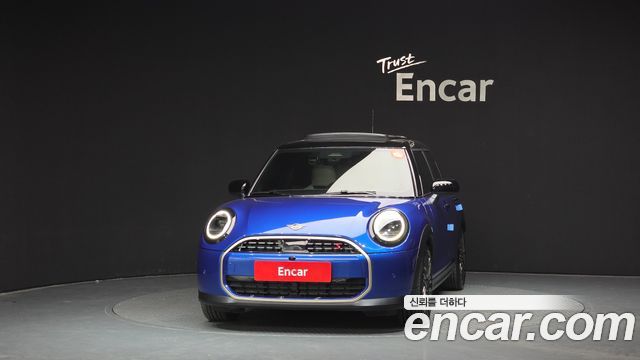 Mini Cooper 5 Door Favoured — пробег 7 100 км — фото 3 из 5