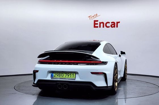 Porsche 911 GT3 Touring — пробег 18 км — фото 4 из 5