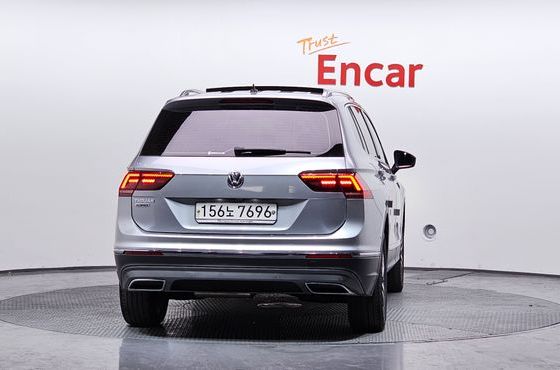 Volkswagen Tiguan 2.0 TDI Prestige — пробег 70 007 км — фото 4 из 5