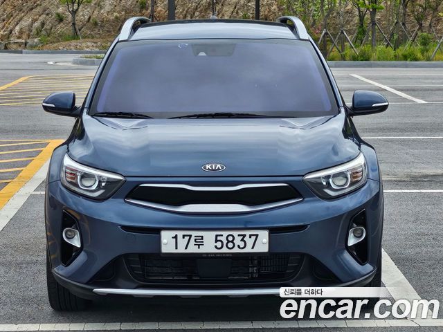 Kia Stonic из Кореи Encar