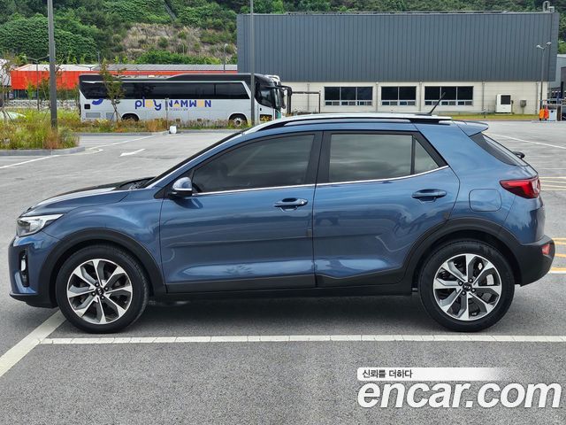 Kia Stonic из Кореи Encar