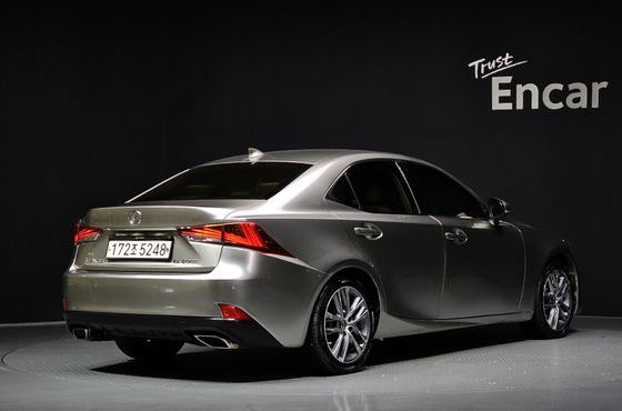 Lexus IS Supreme — пробег 43 957 км — фото 2 из 5
