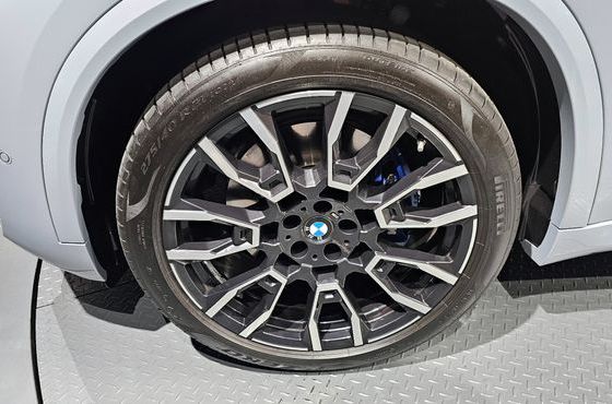 BMW X5 xDrive 30d M Sport — пробег 5 546 км — фото 5 из 5