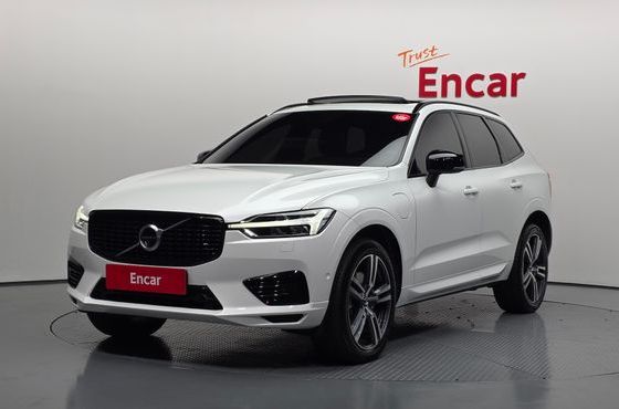 Volvo XC60 T8 R-Design — пробег 75 687 км — фото 1 из 5