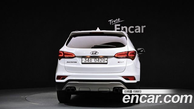 Hyundai Santafe Diesel 2.0 2WD 1 Million — пробег 137 610 км — фото 4 из 5
