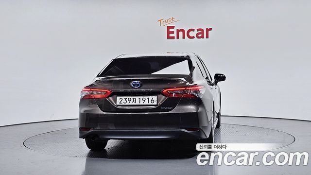 Toyota Camry 2.5 LE Hybrid — пробег 85 030 км — фото 4 из 5