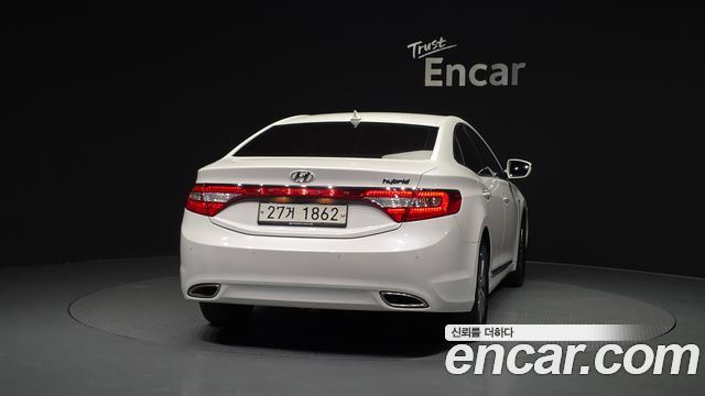 Hyundai Grandeur Premium — пробег 160 989 км — фото 4 из 5