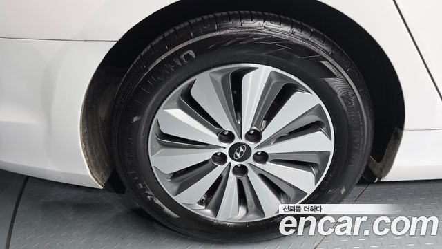Hyundai Grandeur Premium — пробег 160 989 км — фото 5 из 5