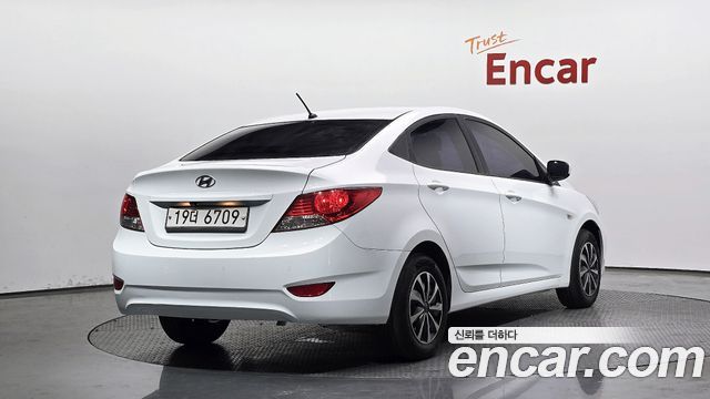 Hyundai Accent из Кореи Encar