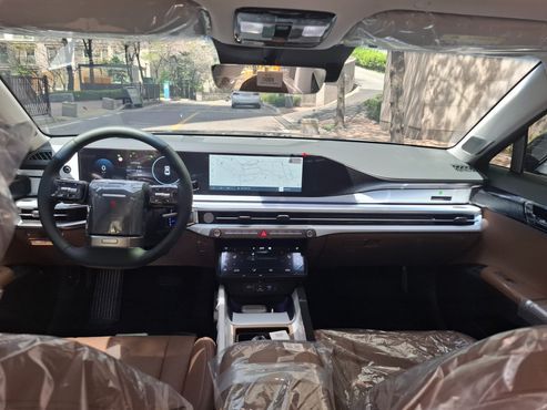 Hyundai Grandeur 2,5 Gasoline 2WD Honors — пробег 1 300 км — фото 5 из 5