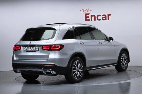 Mercedes-Benz GLC-Class GLC300 4MATIC — пробег 94 796 км — фото 2 из 5