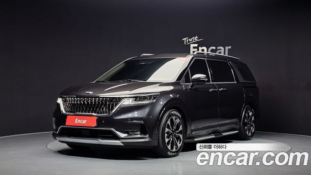 Kia Carnival 7-Seater Signature — пробег 97 107 км — фото 1 из 5