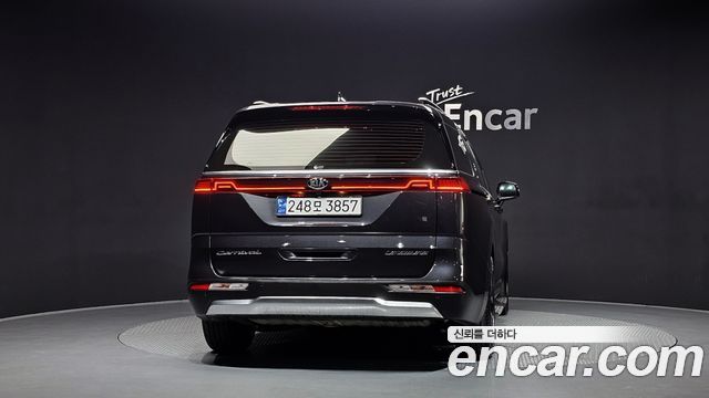 Kia Carnival 7-Seater Signature — пробег 97 107 км — фото 4 из 5